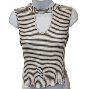 𝅺acemi Ribbed Striped Keyhole Front Top